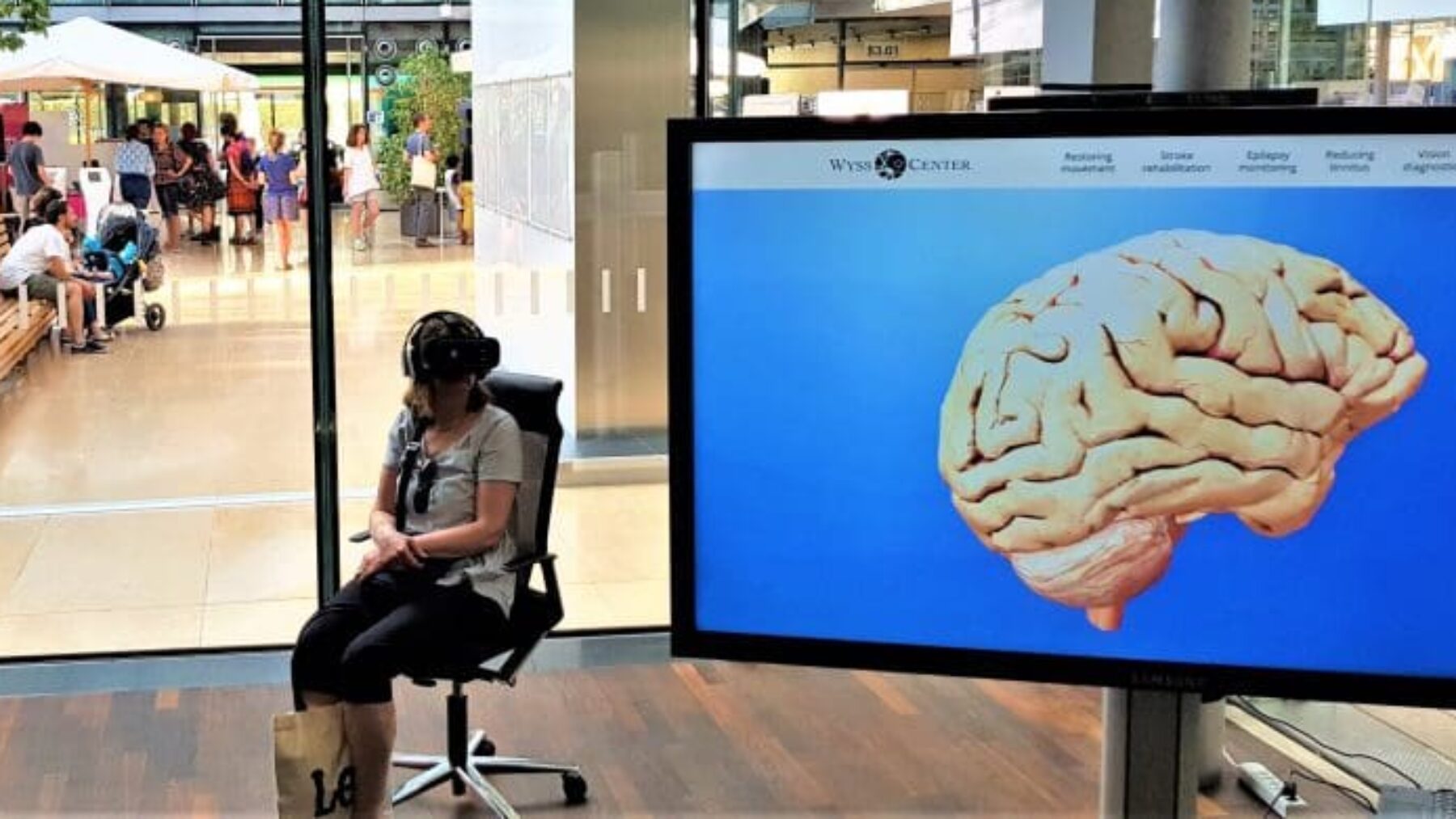 VR-brain-experience-1024x498