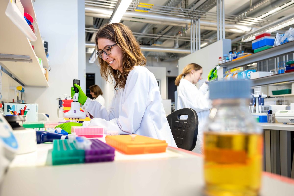 https://wysscenter.ch/wp-content/uploads/research-scientist.jpg